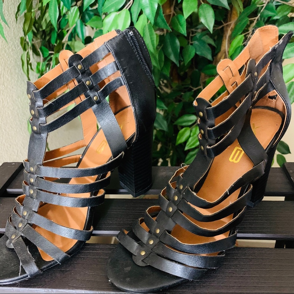 Women’s size 5.5 X2B Open toe heels